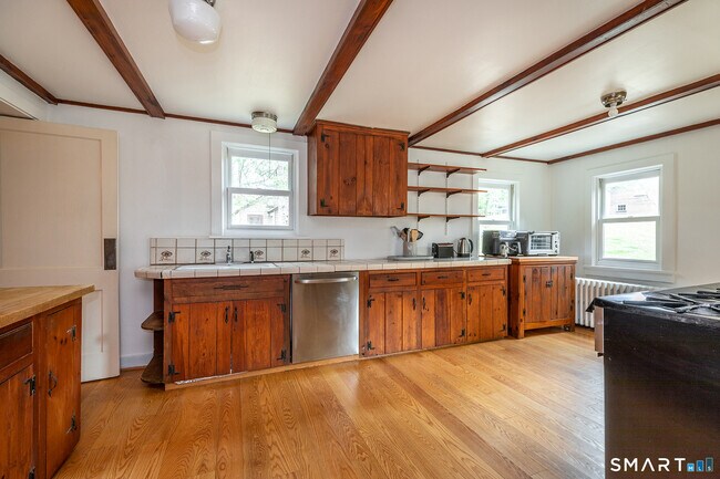 Building Photo - 48 Keeler Rd