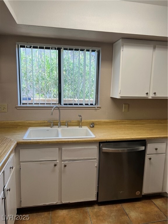 Building Photo - 3941 Avocado Dr