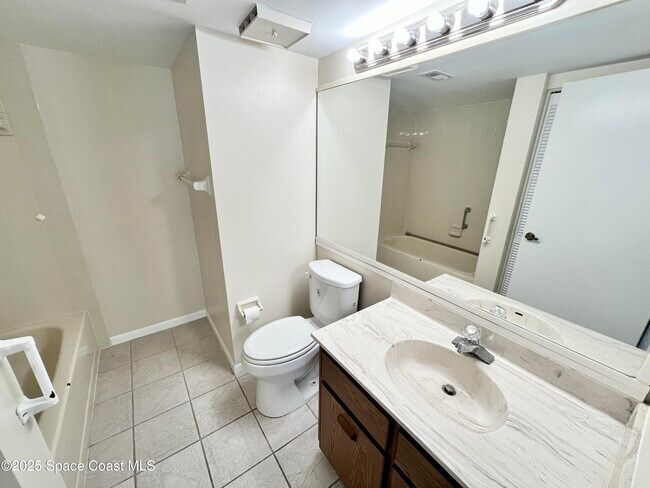 Building Photo - 1750 Commodore Blvd