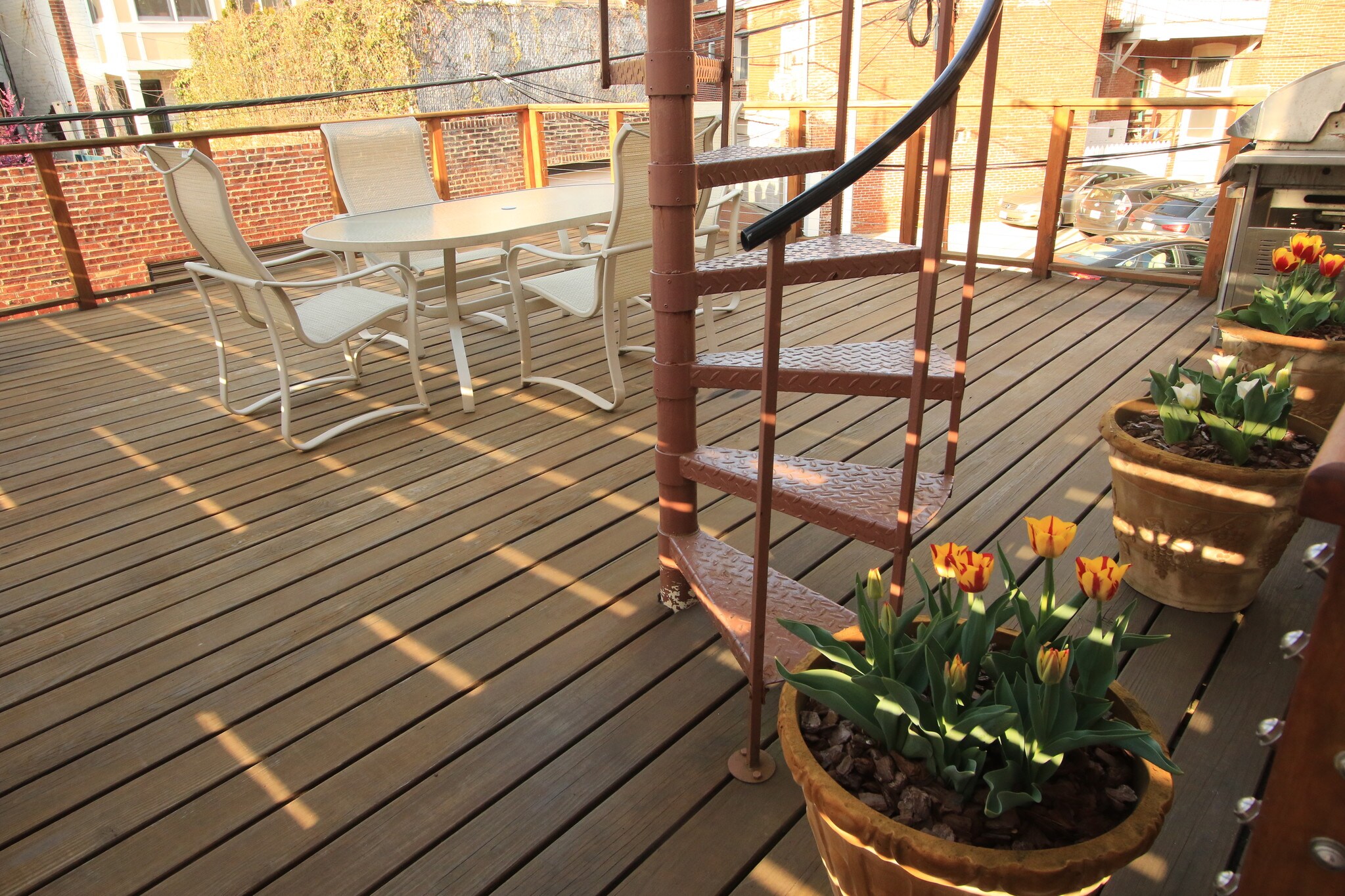 Building Photo - 1713 Riggs Pl NW