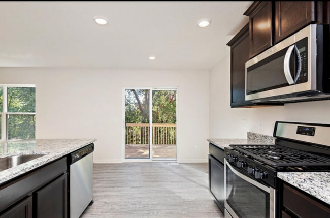 Building Photo - 1026 White Tail Ln