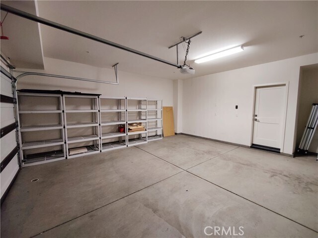 Building Photo - 14289 Hillcrest Dr