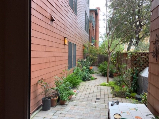 Building Photo - 435 Sheridan Ave