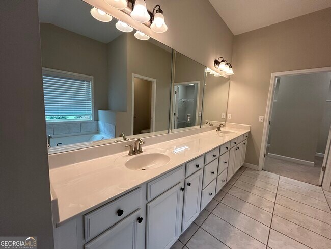 Building Photo - 2940 Furlong Ct