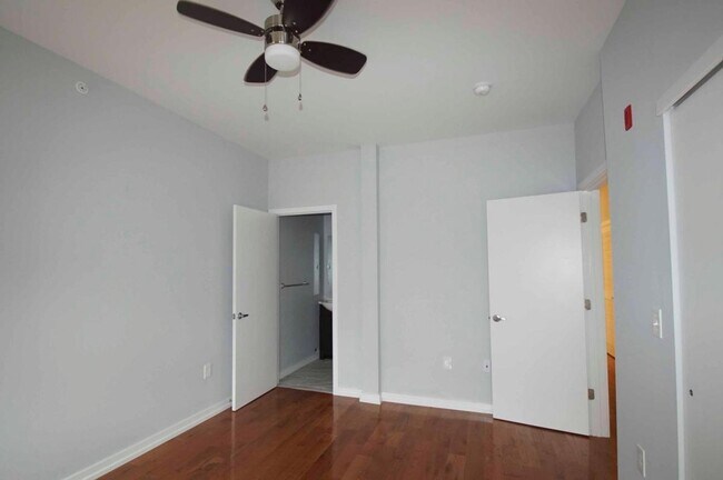 Building Photo - 411 N 41st St