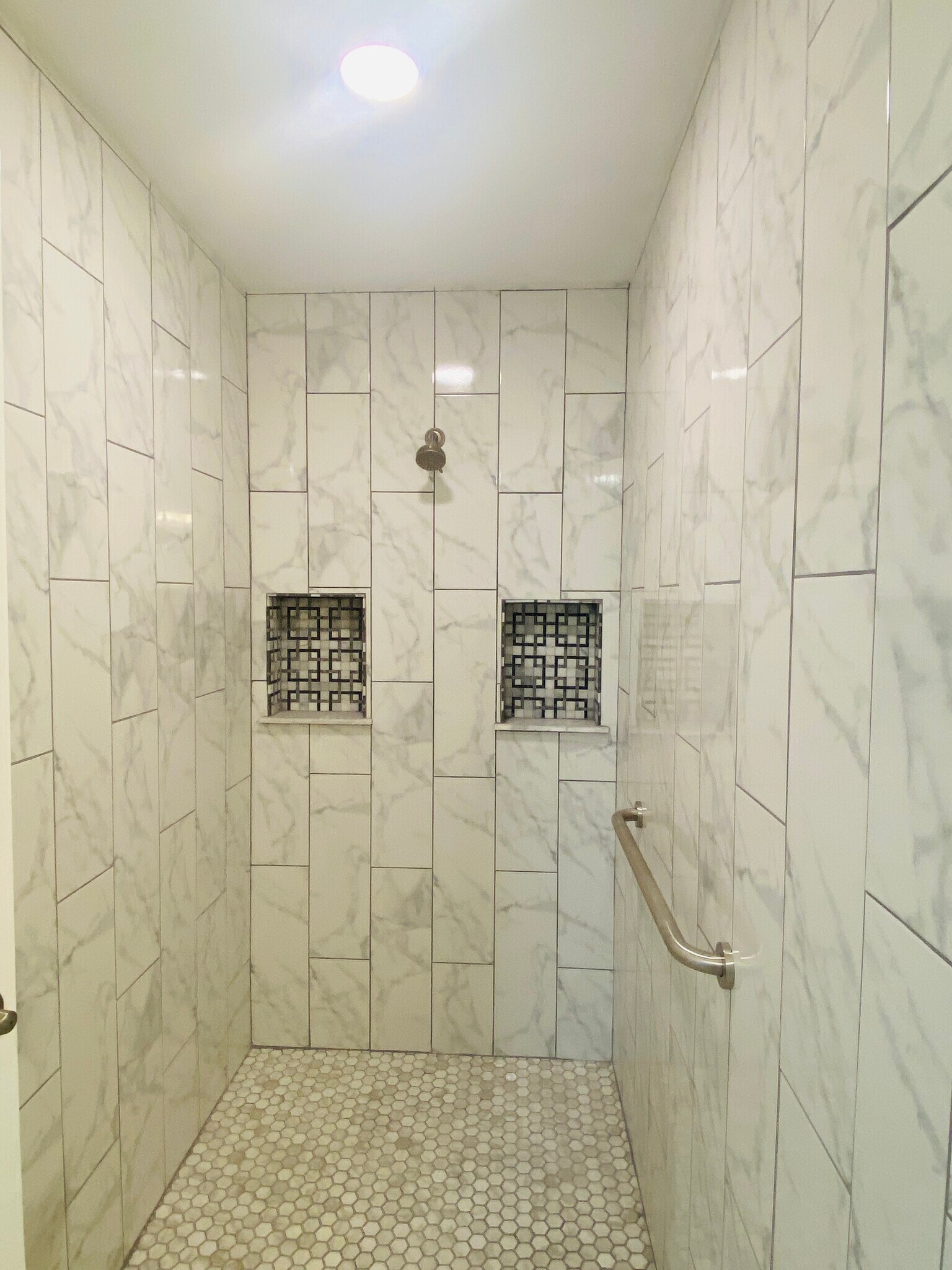 Building Photo - 628 Hills Blvd