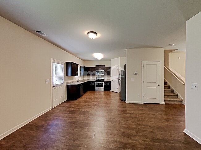 Building Photo - 4043 Clay Ct SE