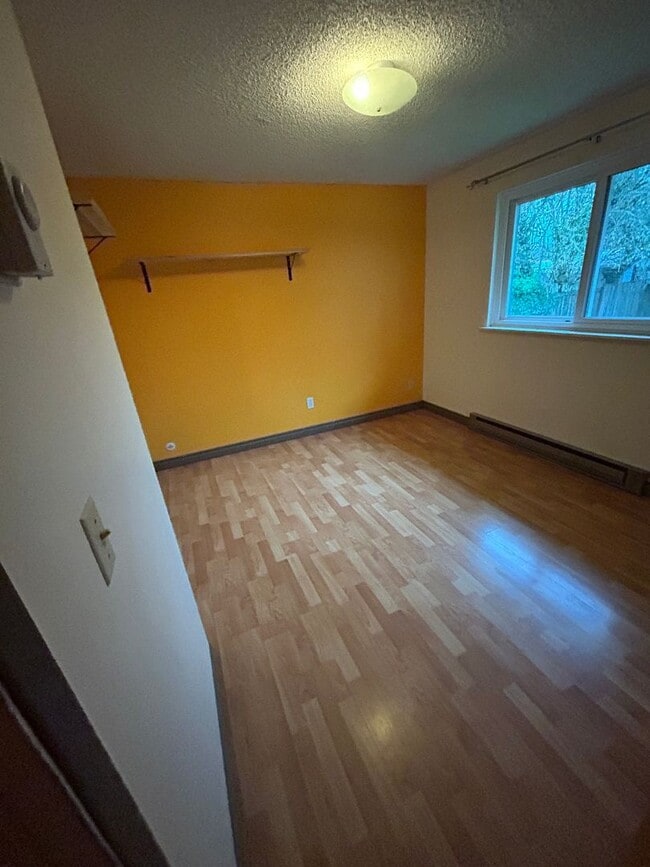 Building Photo - Beautiful 3 Bedroom 2 Bath Located in NW Corvallis!