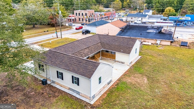 Building Photo - 6 W Oak St