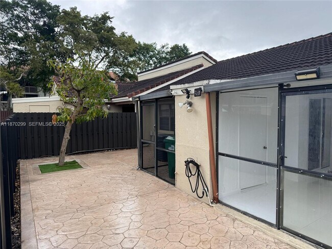 Building Photo - 17230 NW 60th Ct