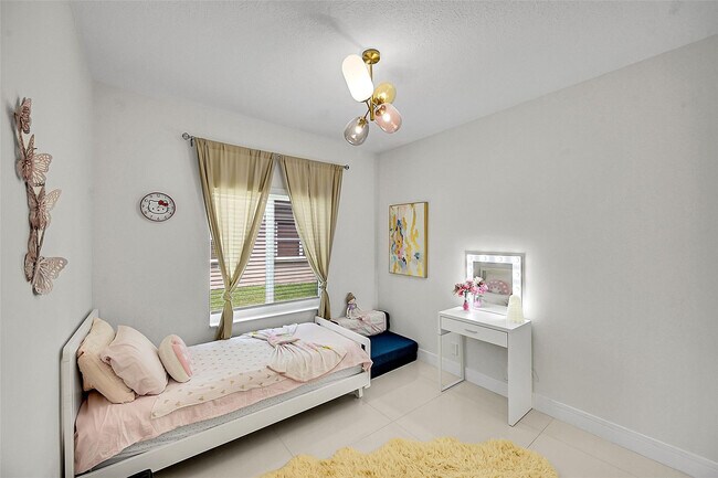 Building Photo - 12354 Antille Dr