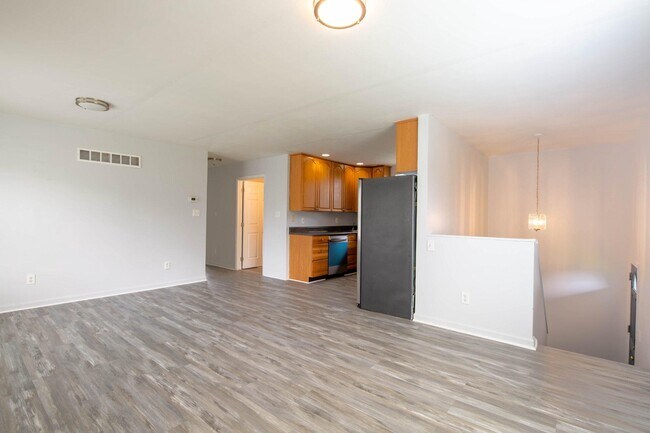 Building Photo - 3908 Love Ave
