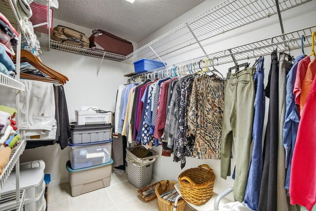 Building Photo - 1500 SW 131st Way