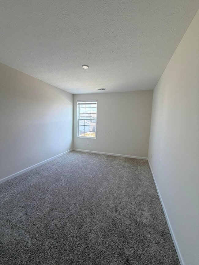 Building Photo - 1315 Red Tail Pl