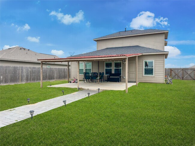 Building Photo - 727 Rd 5105