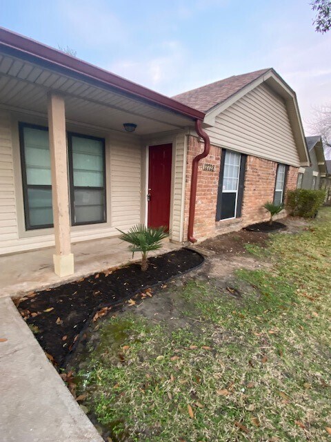 Building Photo - 12728 Shannon Hills Dr