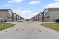 Building Photo - 105 Abbey Park Ct