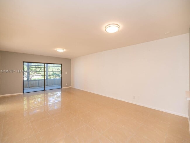 Building Photo - 8161 SW 24th Ct