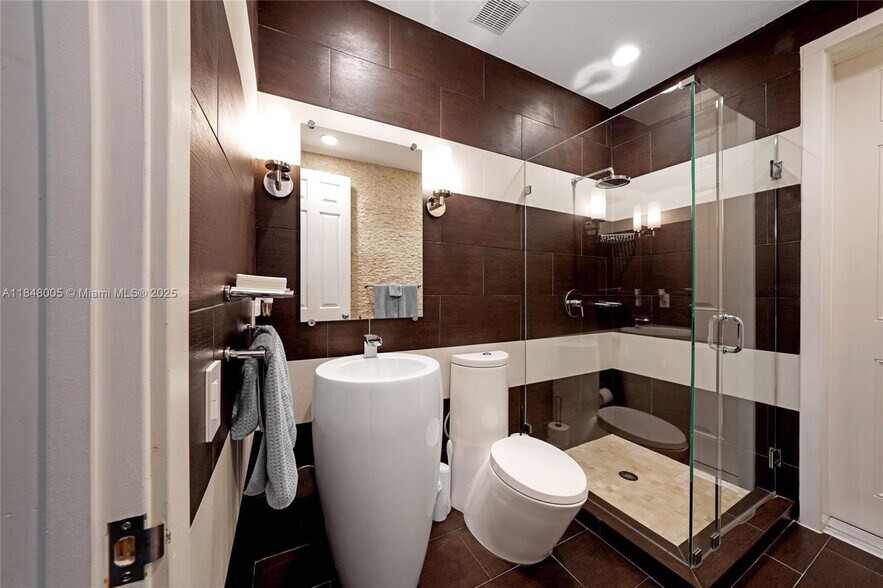 Building Photo - 7567 SW 189th St