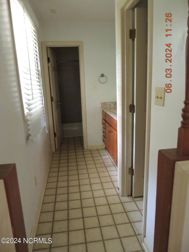 Building Photo - 102 Epworth Dr