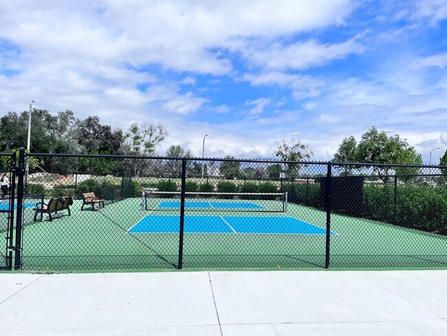 Building Photo - ***NEW BUILD IN LOMA LINDA***