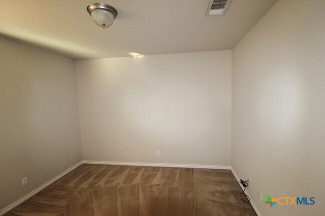 Building Photo - 3003 Tarrant County Dr