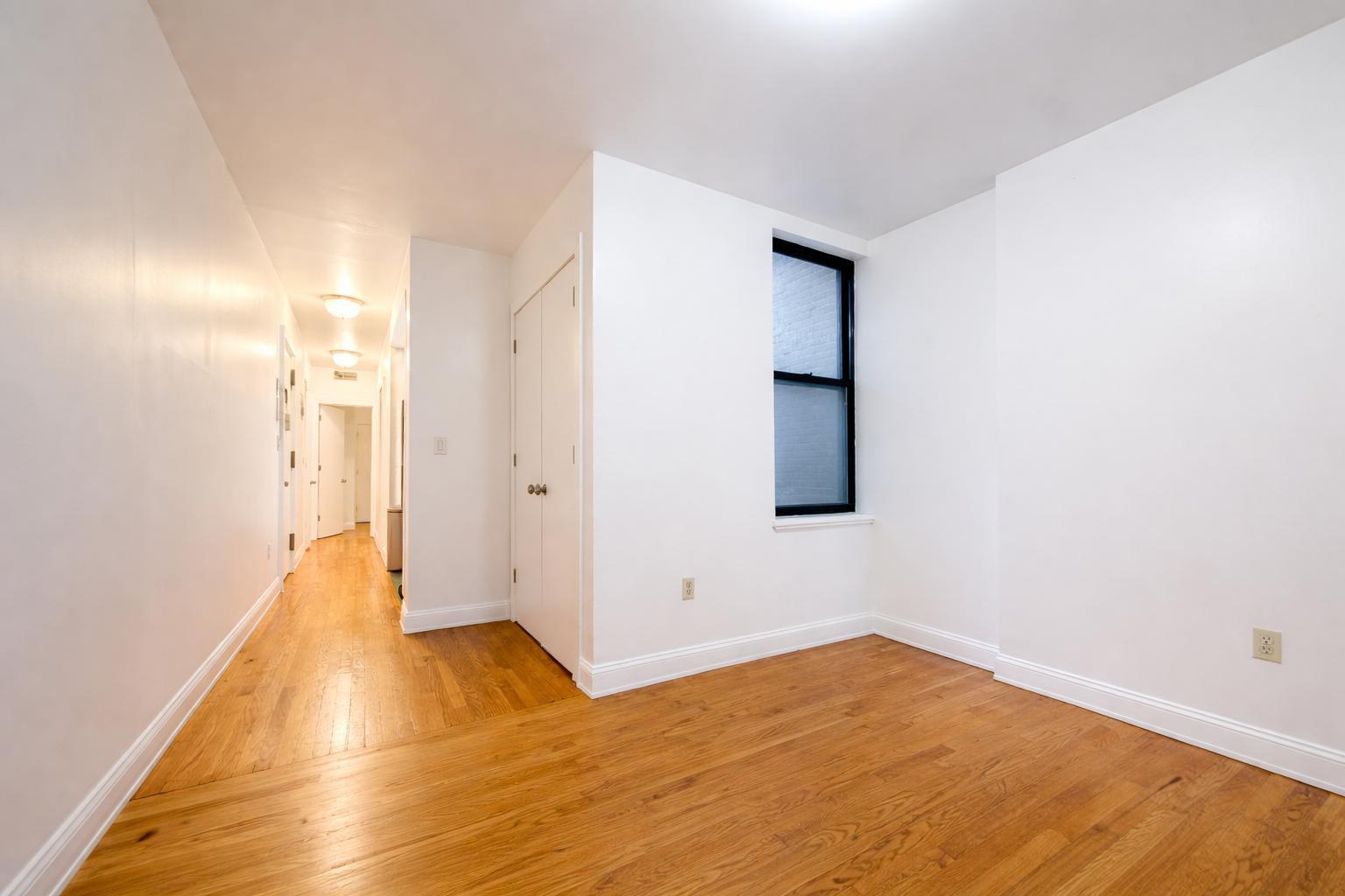 Building Photo - 29 W 12th St