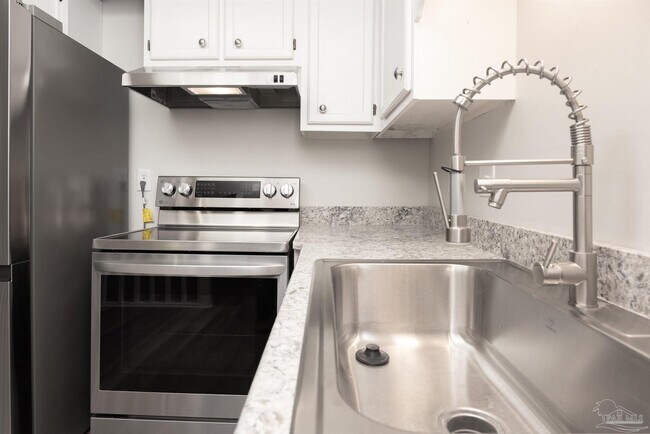 Building Photo - 7224 Lago Vista Ct