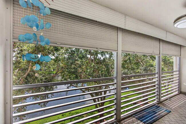 Building Photo - 2304 Lucaya Ln