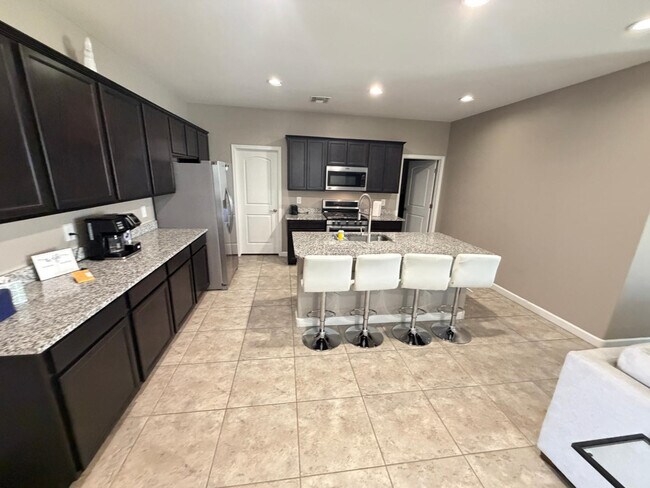 Building Photo - 38172 W San Sisto Ave