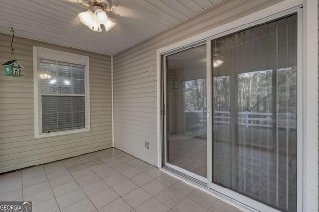 Building Photo - 601 Ridgefield Dr