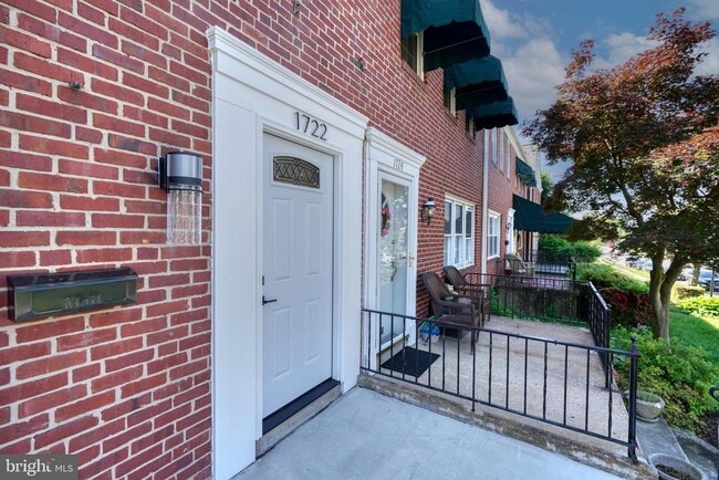 Building Photo - 1722 Edgewood Rd
