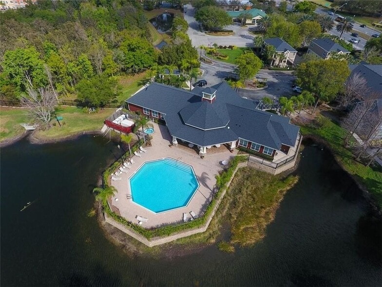 Building Photo - 5581 Rosehill Rd