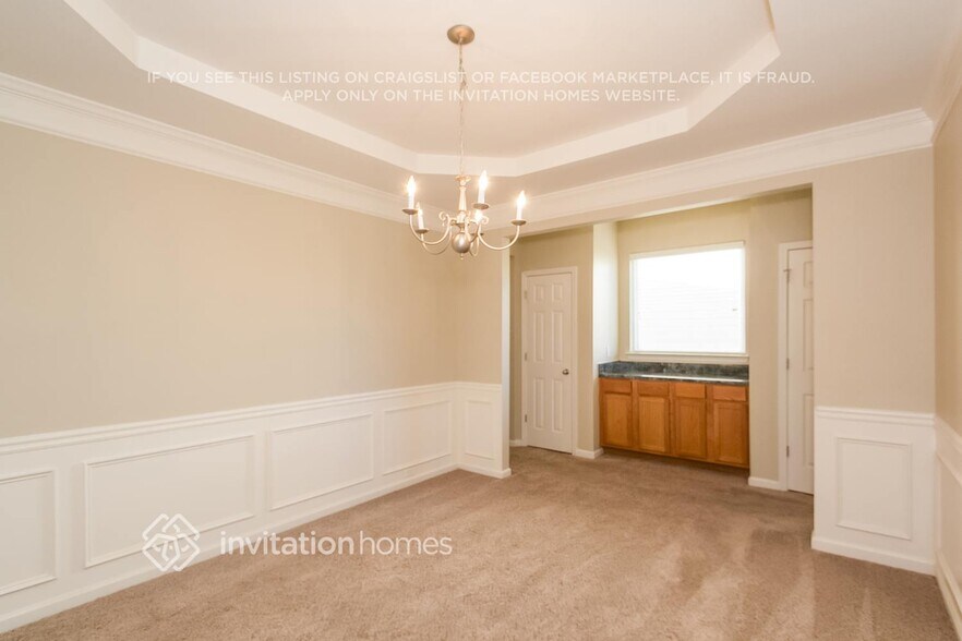 Building Photo - 330 Fairpointe Pl