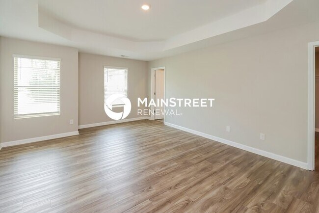 Building Photo - 4 Bedroom Pet-Friendly Home in Hampton, GA with Main Street Renewal