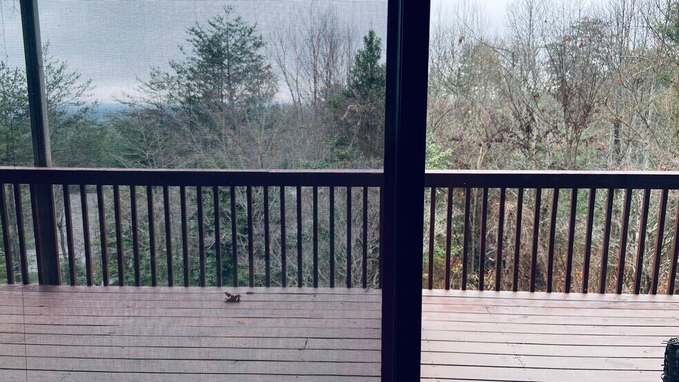 Building Photo - 60 Park Ave