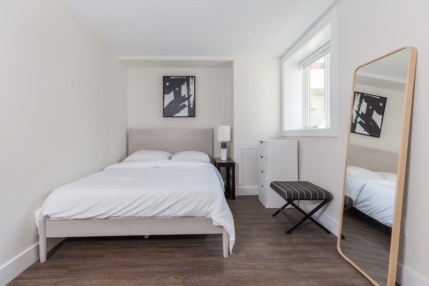 Building Photo - 139 Marcella St