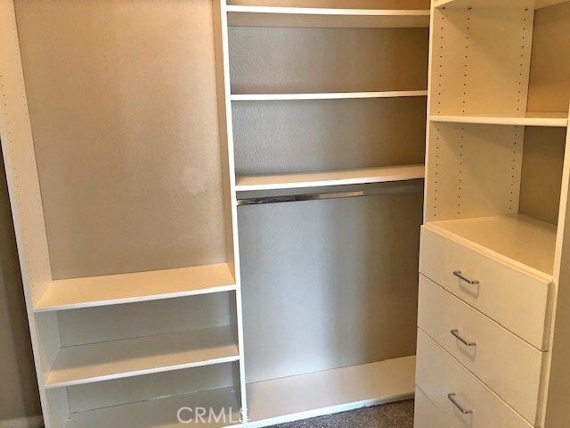 Building Photo - 444 Middlebury Ct