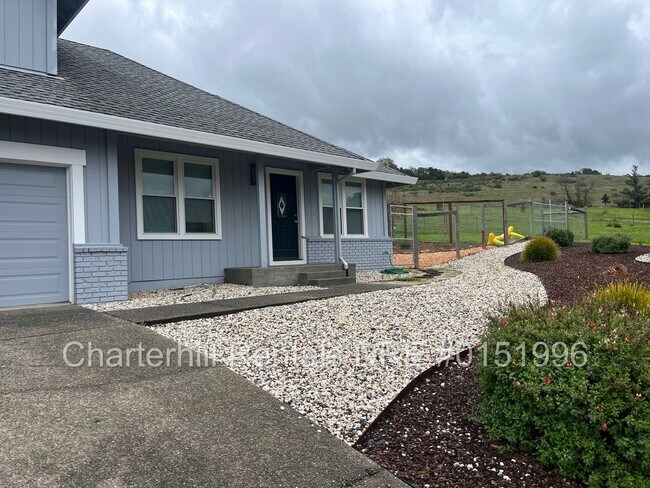 Primary Photo - Beautiful granny unit in the Bennett Valle...