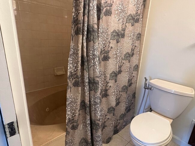 Building Photo - 8345 Trent Ct