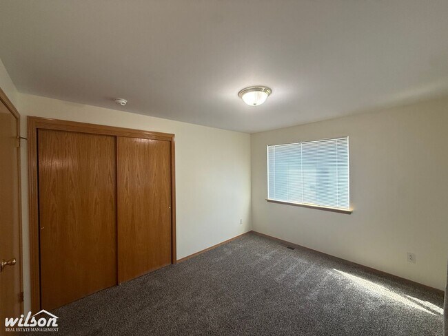 Building Photo - 7400 Richey Rd