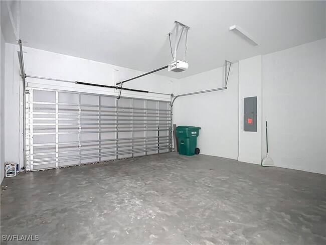 Building Photo - 5305 Marano Dr