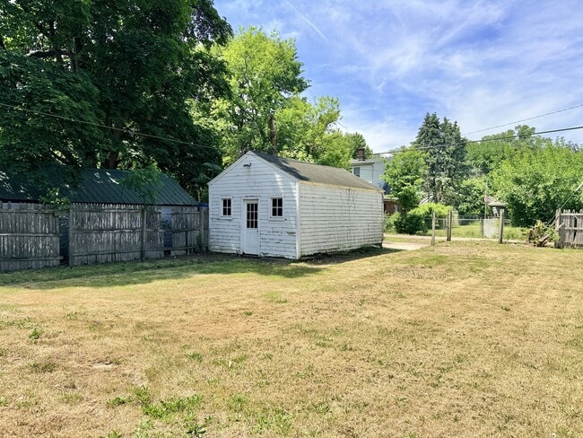 Building Photo - 2809 Bildahl St