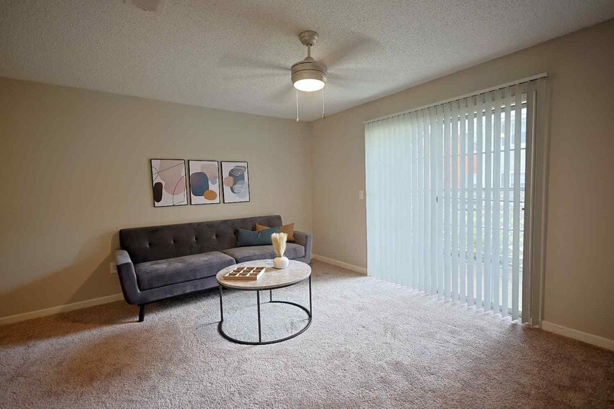 Primary Photo - 50 Northtown Dr