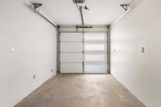 Building Photo - 7719 Renton Ave S