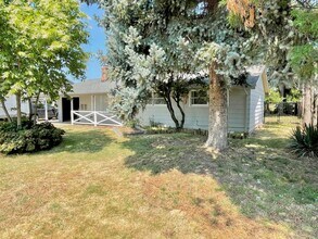 Building Photo - Centennial Remodeled Ranch Home with Large, Fenced Backyard, Attached Garage, Laminate Hardwoods