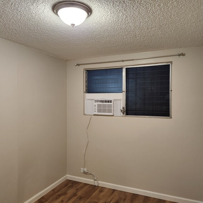 Building Photo - 1426 Ke’eaumoku St