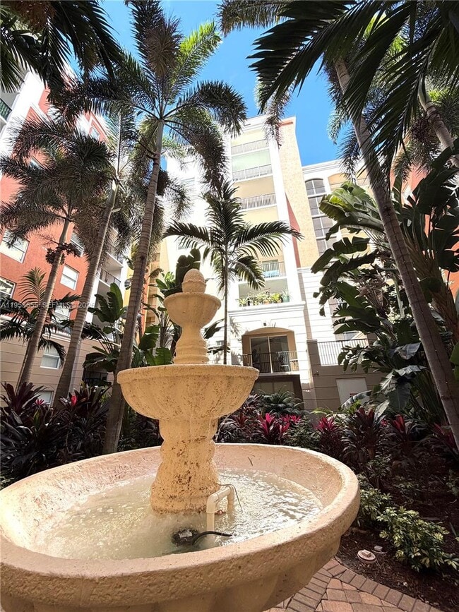 Building Photo - 17150 N Bay Rd