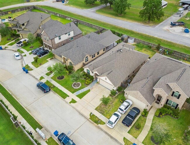 Building Photo - 6915 Astrapia Bay Xing