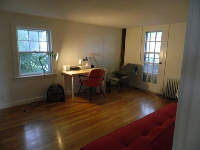 Building Photo - 20 Mechanic St